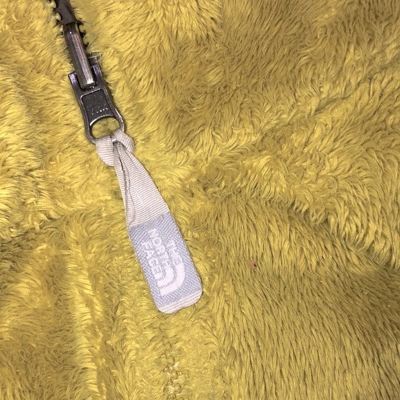 The North Face green fuzzy jacket size medium with pockets - Picture 9 of 11